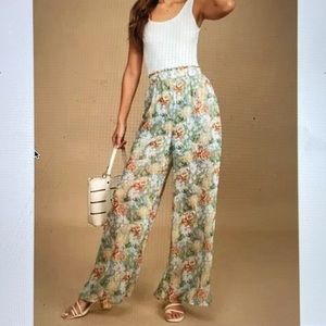 NEW, LuLu’s sheer floral pants. Size XS